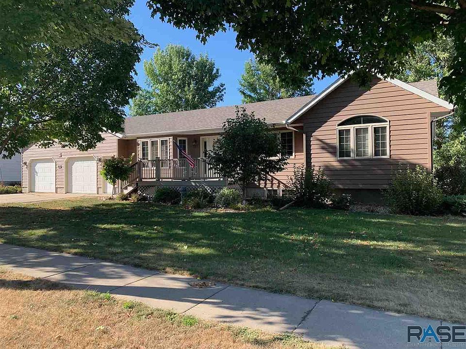 1st image of 501 E Veterans Dr