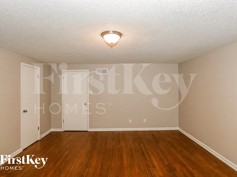 4769 S Milnor Dr — Photo 8