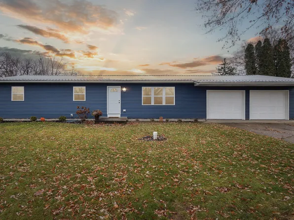 68893 Twilight St, Edwardsburg, MI 49112