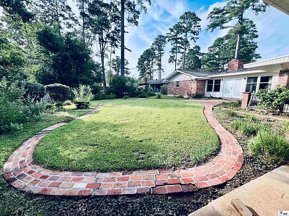 3rd image of 305 Darbonne Dr