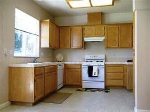 5th image of 887 Wallace Dr