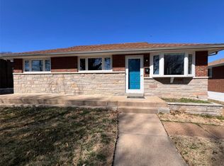 9 Union Rd, Saint Louis, MO 63123