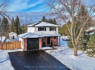 2260 Lynn St, Innisfil, ON L9S 1E4