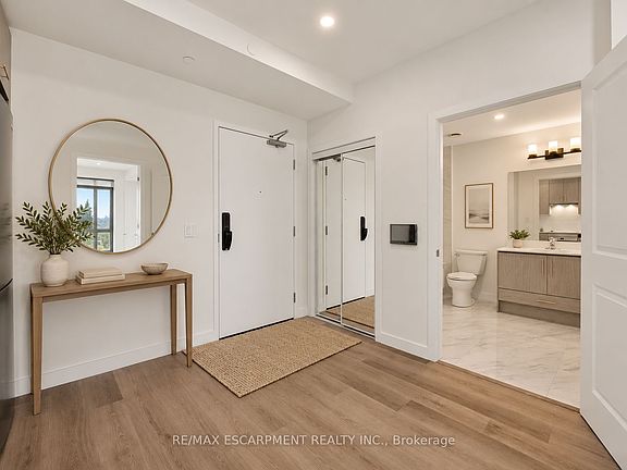 3rd image of 461 Green Rd #321