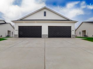 5322 N Pinecrest St, Wichita, KS 67220