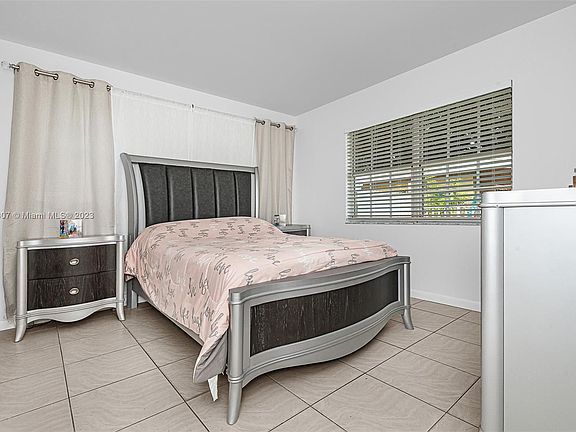 5th image of 2442 NW 34th St #2442