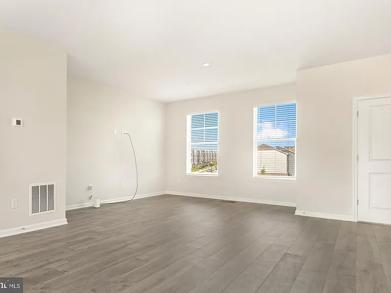 450 Herringbone Way — Photo 6