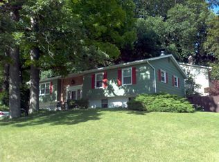 254 Brentwood Cir NE, Cedar Rapids, IA 52402