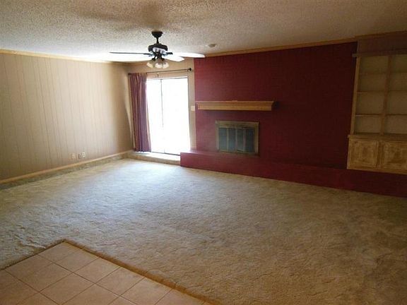 4th image of 7001 Utica Pl