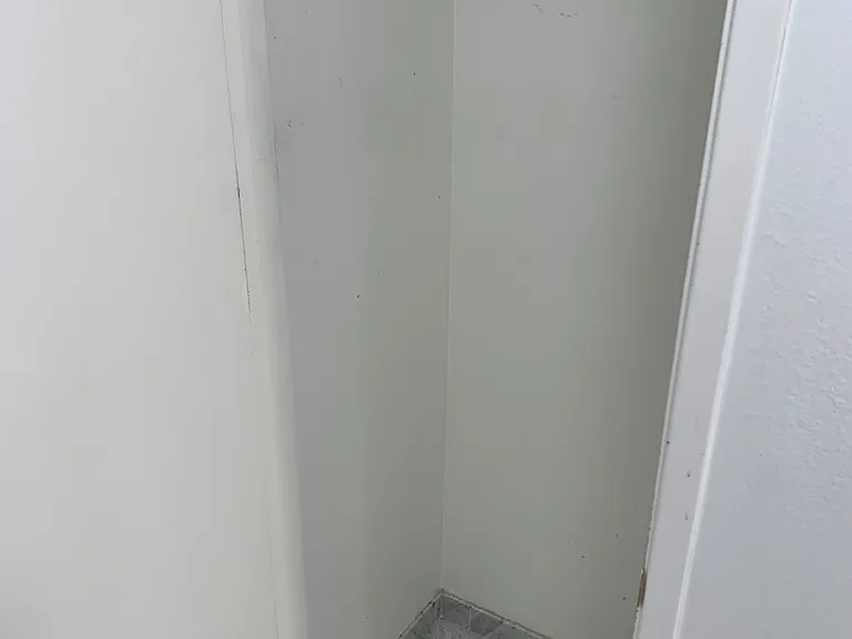 120 G St — Photo 1
