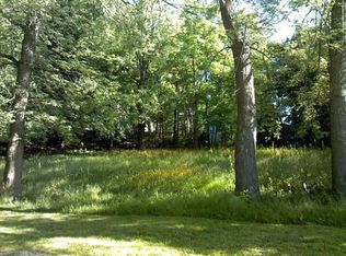 14 Velander St, Worcester, MA 01605