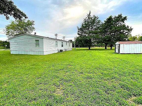 5th image of 8619 Tall Pines Rd