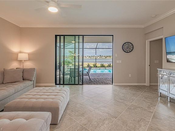 5th image of 1536 Santiago Cir