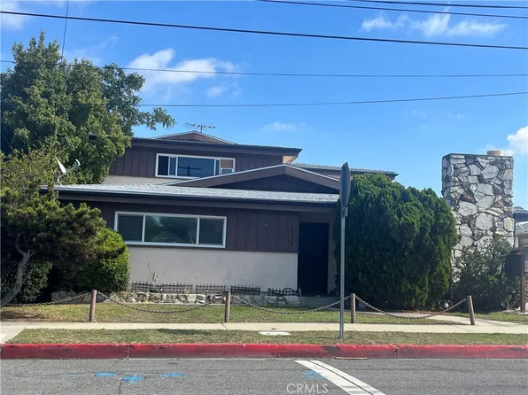 25326 Oak St, Lomita, CA 90717