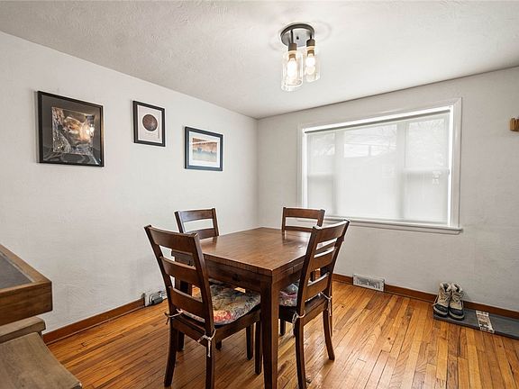 5th image of 120 Wilbert St