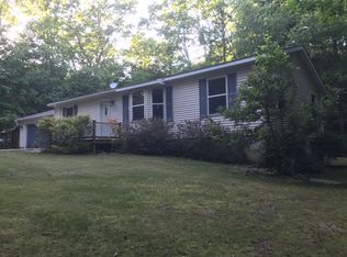 8295 Becker St NE, Cedar Springs, MI 49319