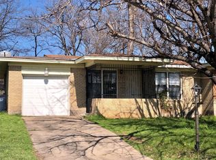 6209 Greenlee St, Fort Worth, TX 76112
