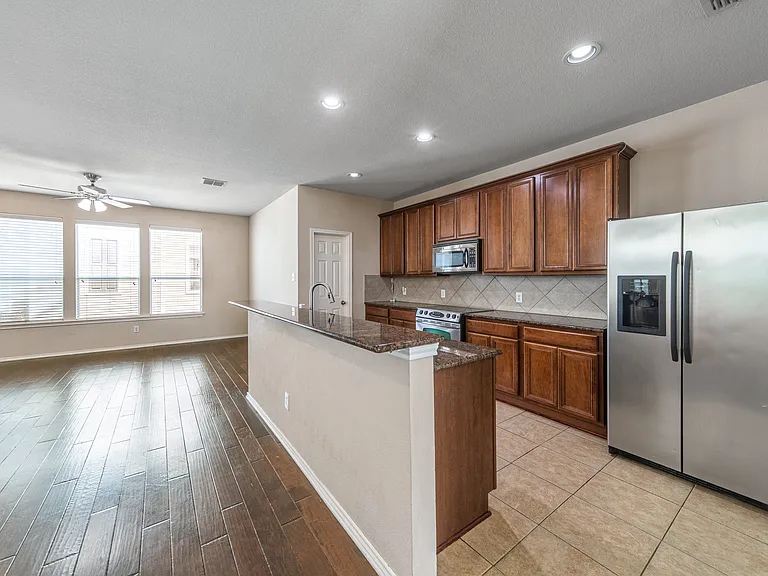 7416 Coronado Ave #18 — Photo 4