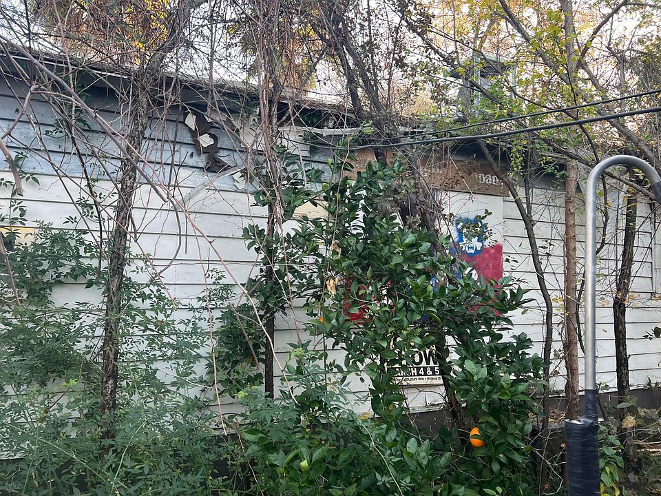 2nd image of 2488 California St