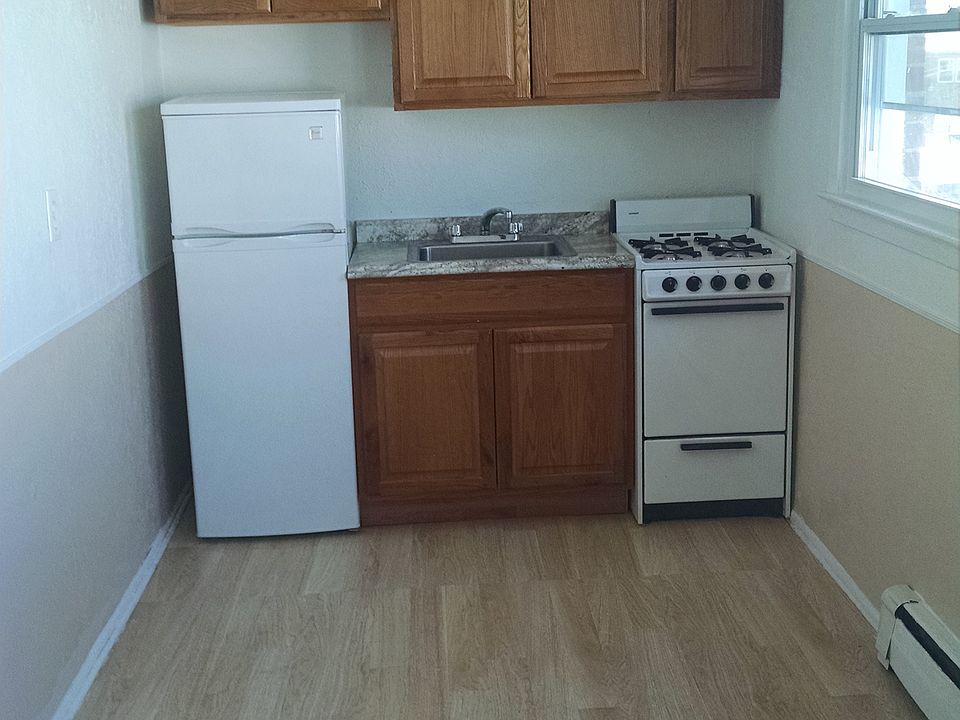 1st image of 17 Cuozzo St APT C6