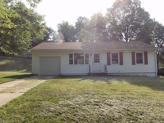 2nd image of 615 N Westwood Ct