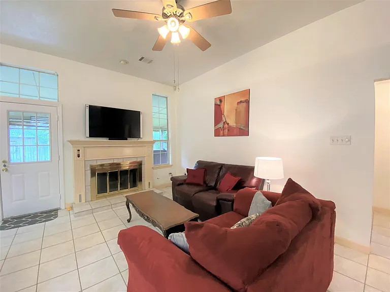 6918 Springcrest Ct — Photo 14
