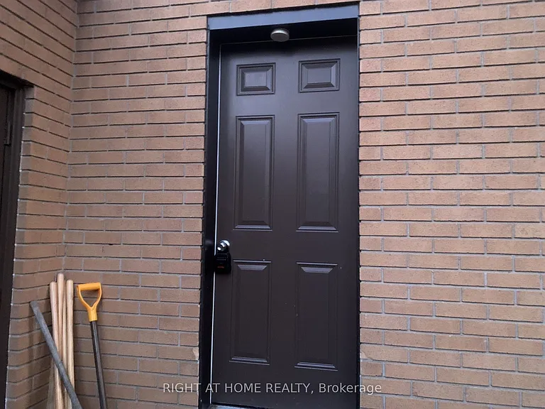 688 Village Pkwy — Photo 9