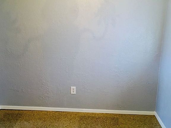 4th image of 2748 NW 57th St APT 8