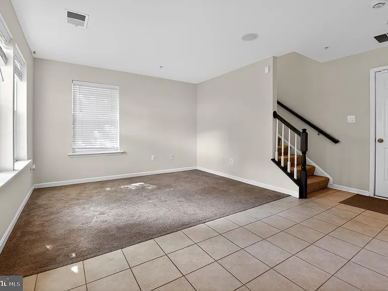 1725 Fernwood Dr — Photo 1