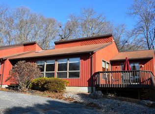 (Undisclosed Address), Tiverton, RI 02878