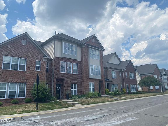 2nd image of 9826 Layla Ave