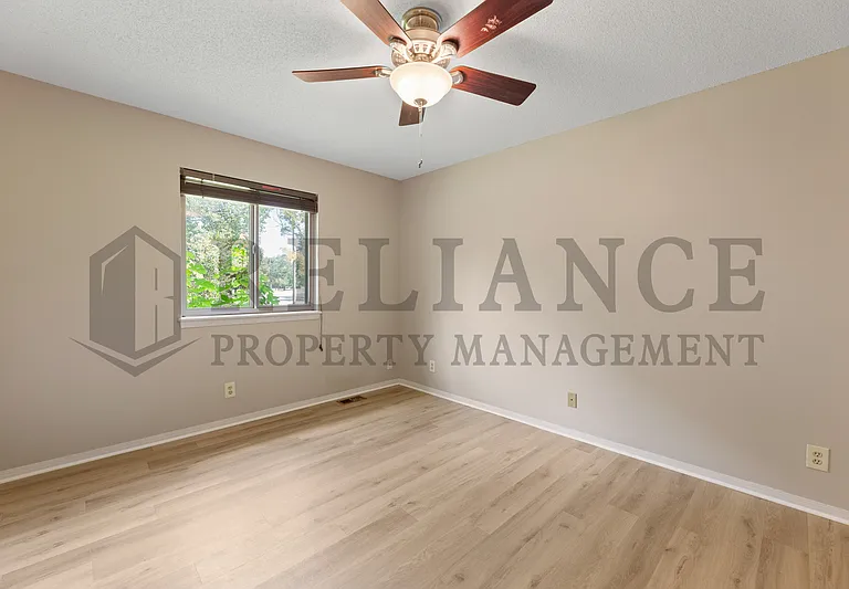 6534 E 39th Ct N — Photo 13