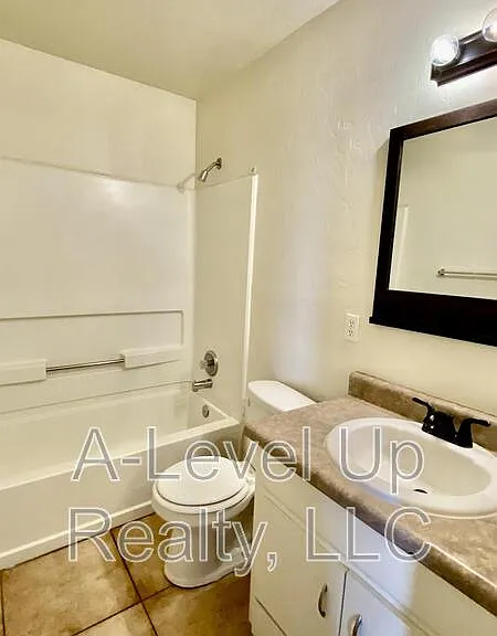 267 E 21st St #1 — Photo 18