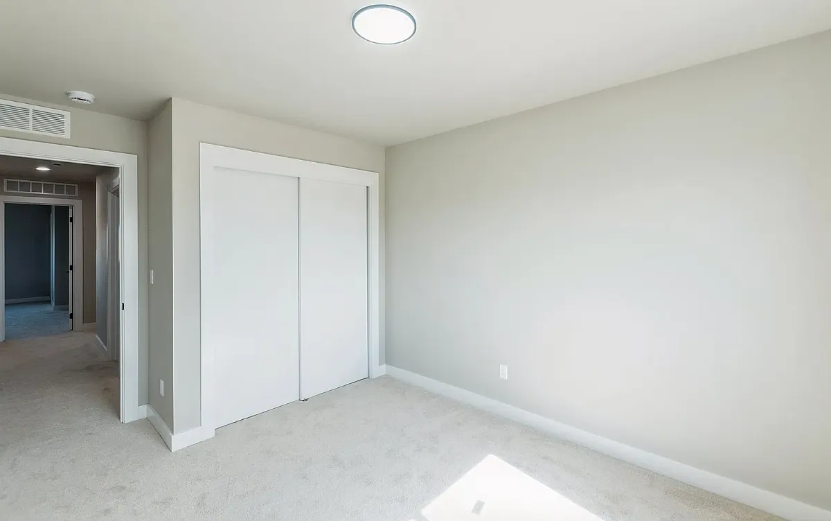 3 bed, 2.5 bath, 1575 sqft, $1,895 — Photo 4