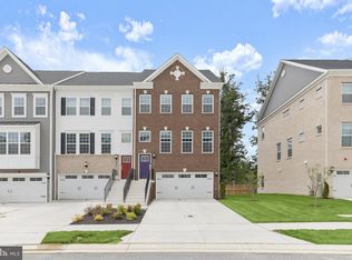1732 Watercrossing Rd, Pikesville, MD 21208