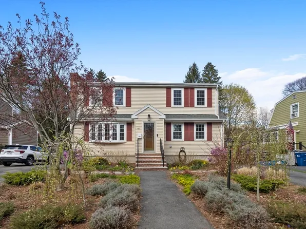 66 Pleasant St, Melrose, MA 02176