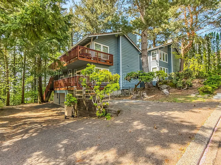 307 Cervantes Cir — Photo 23