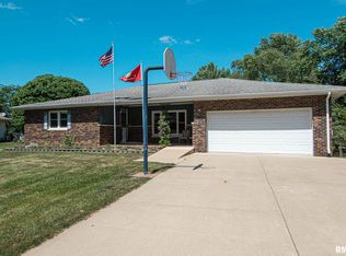 14260 Lohnes Ct, Pekin, IL
