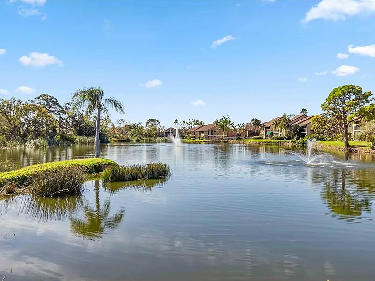 5770 Ashton Lake Dr #8 — Photo 46