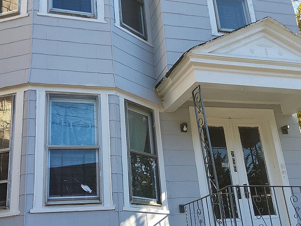 1st image of 266 Woodworth Ave Floor 1