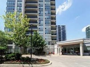 60 Disera Dr #308, Vaughan, ON L4J 9G1