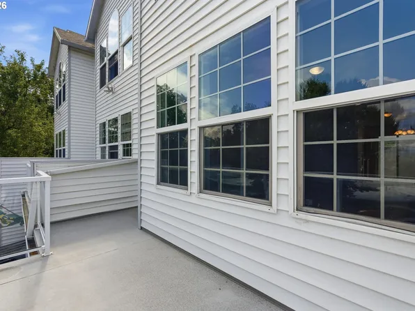 400 SE 2nd St, Troutdale, OR 97060
