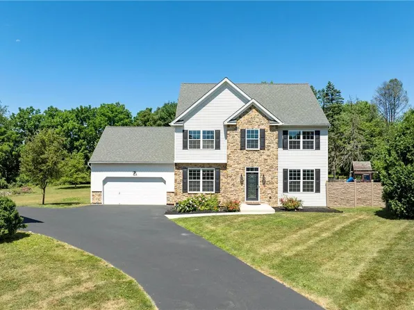 5679 Clauser Rd, Orefield, PA 18069
