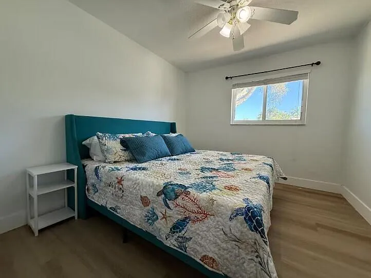 516 E Whitney Dr — Photo 13
