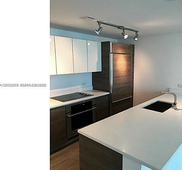 1100 S Miami Ave #411 — Photo 3