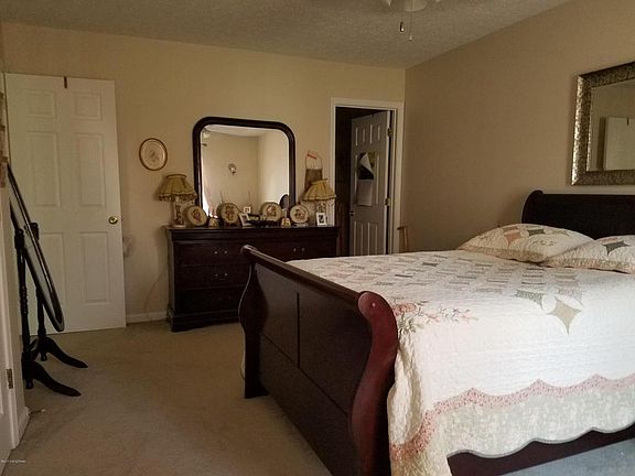 4th image of 117 Huron Ct