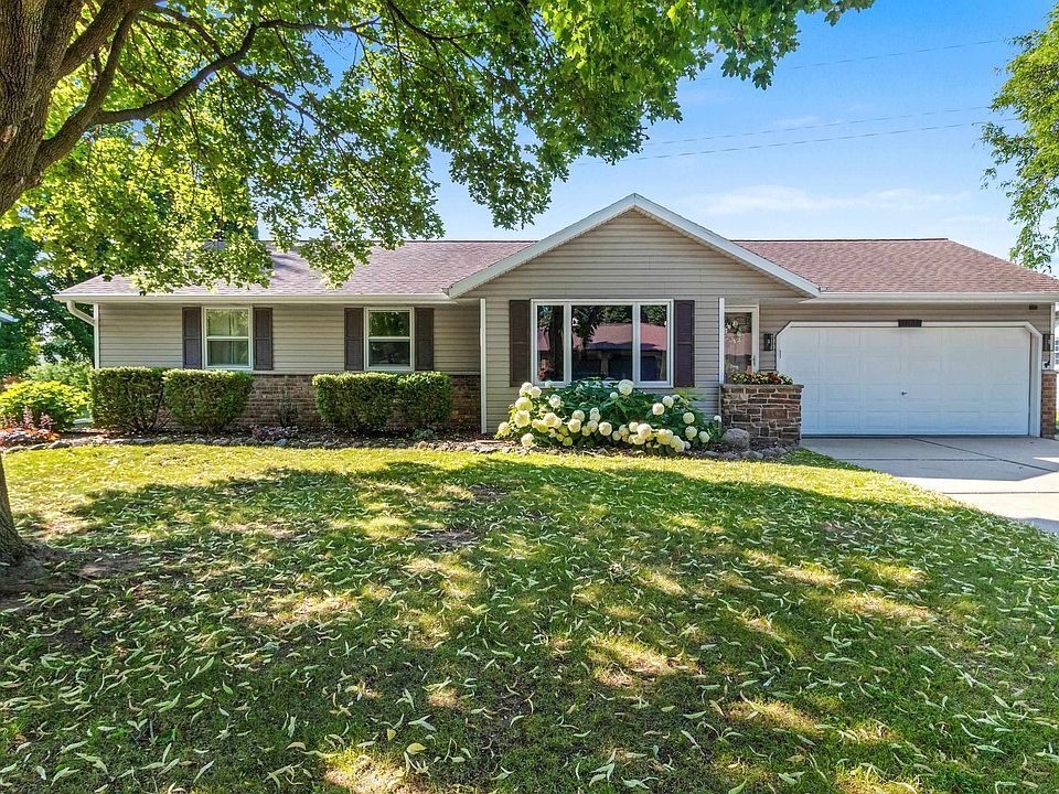 1st image of 3008 Gilbert Dr