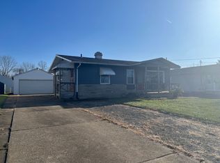 2572 Chestnut St, Girard, OH 44420