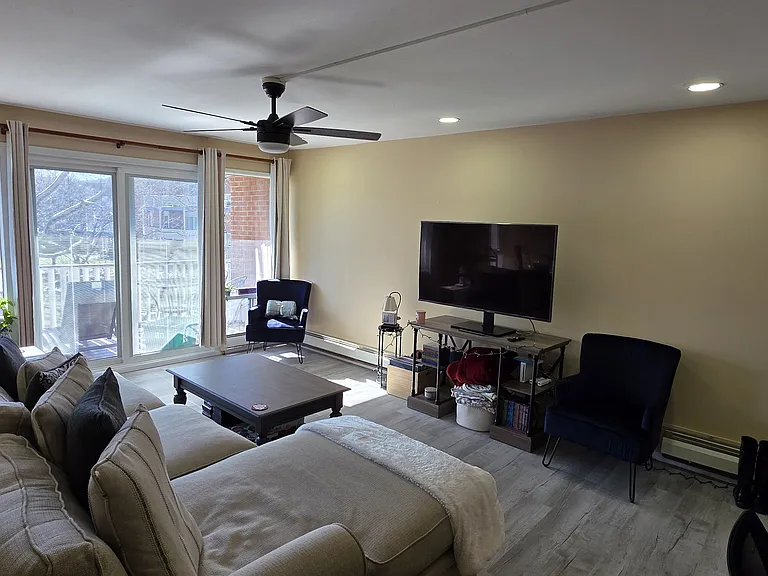 2248 N Triphammer Rd #F8 — Photo 4