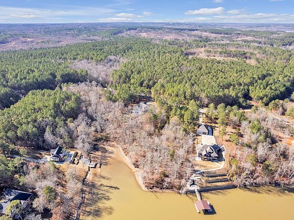 5th image of 850 Eagles Harbor Dr